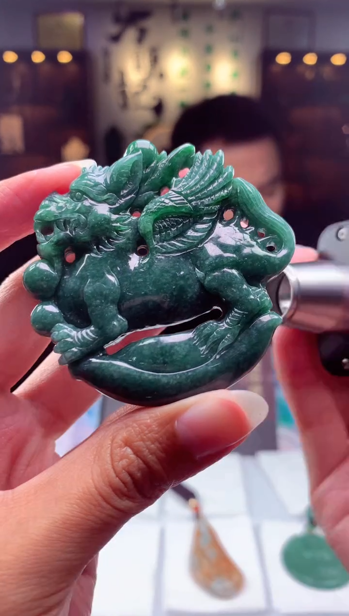 【闪购商品】定制翡翠未镶嵌挂件发货（拍一发一）