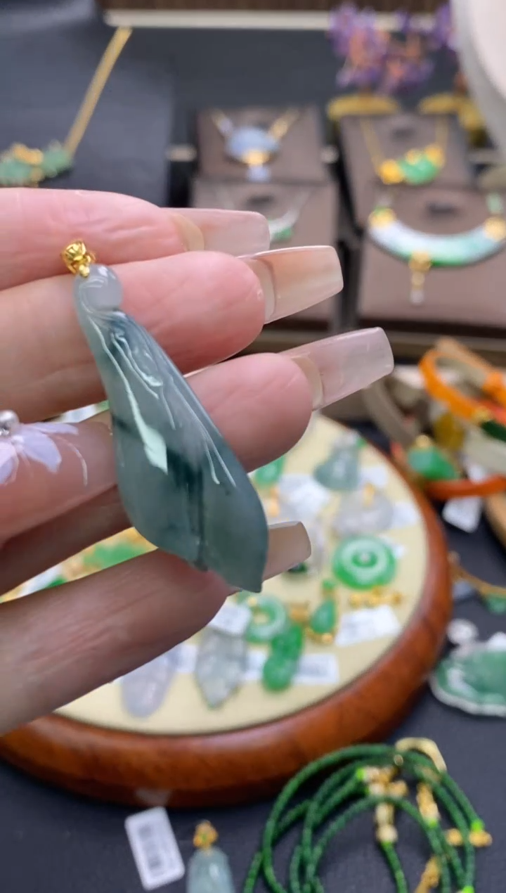 【闪购商品】翡翠颈饰18K金镶嵌净货13190