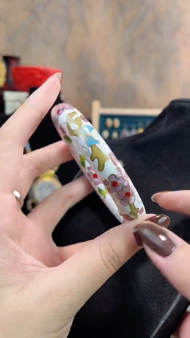 非遗手工景泰蓝镯子白色