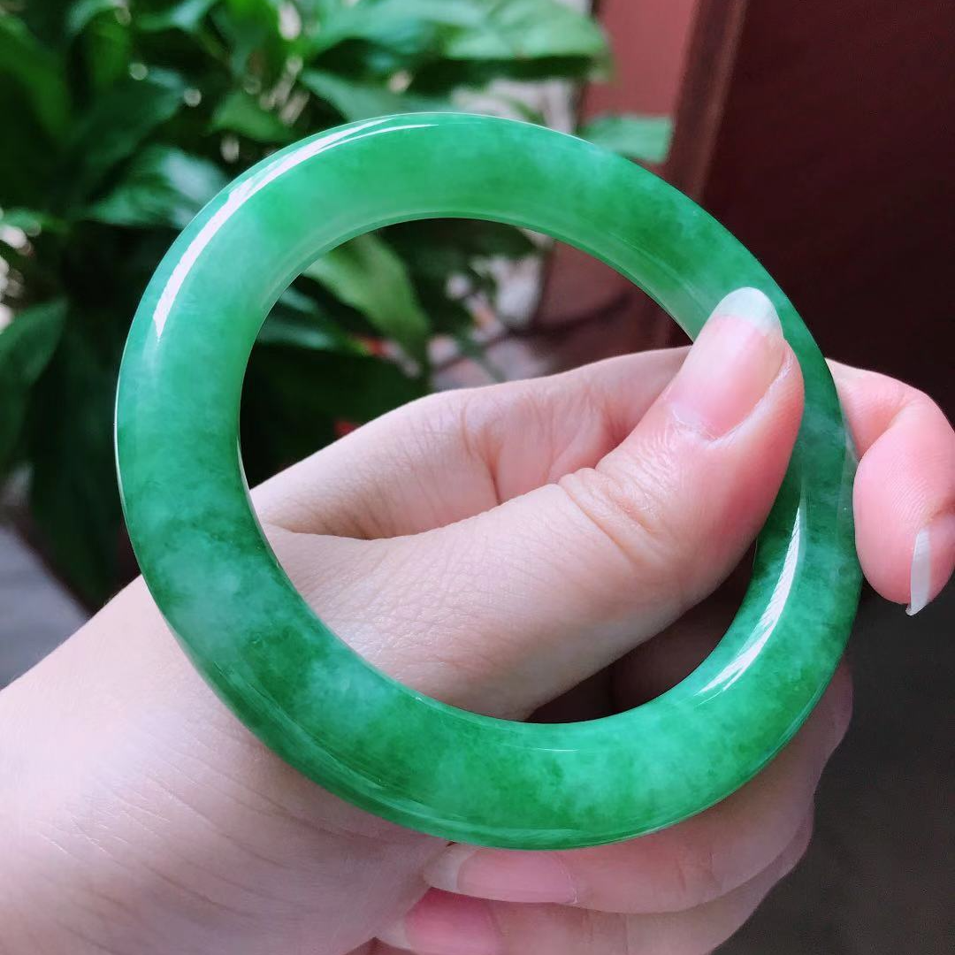 缅甸56圈好种飘绿圆条a货翡翠手镯1073000408 女款时尚绿色测量 