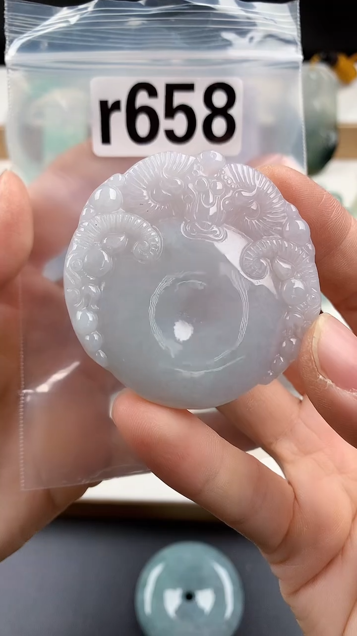 颈饰未镶嵌翡翠天然翡翠吊坠挂件