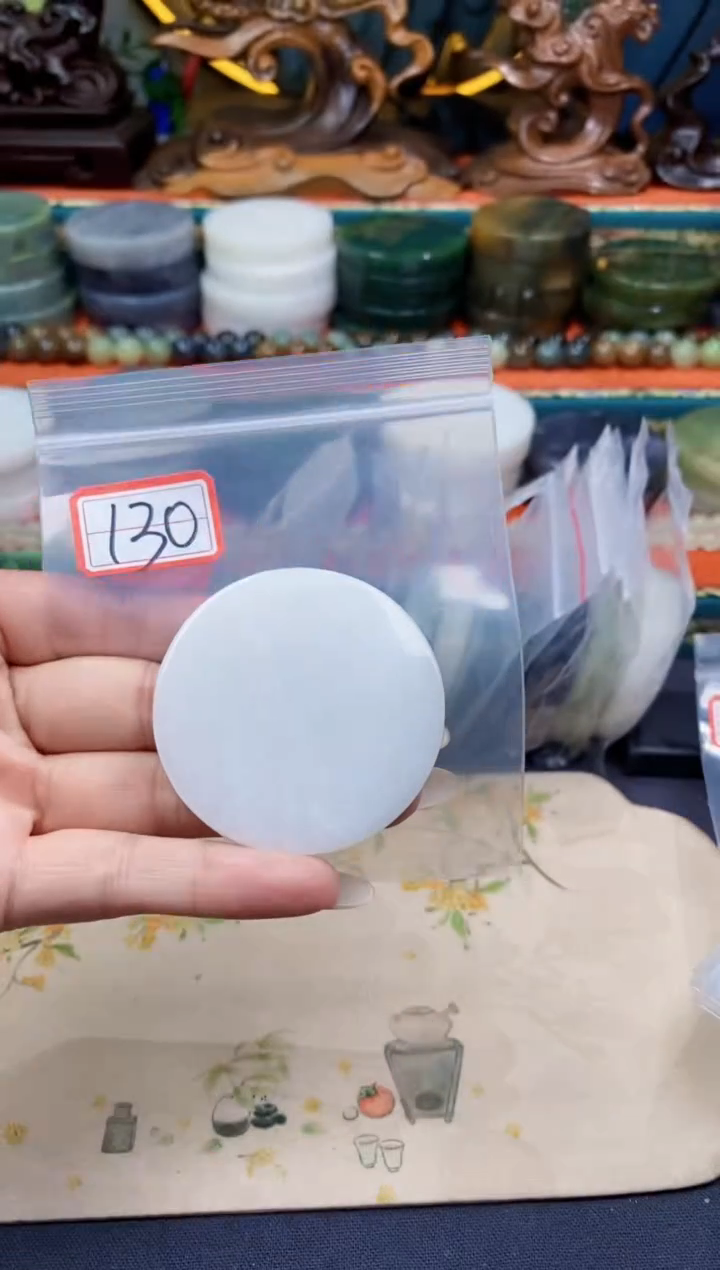 和田玉未镶嵌颈饰和田玉