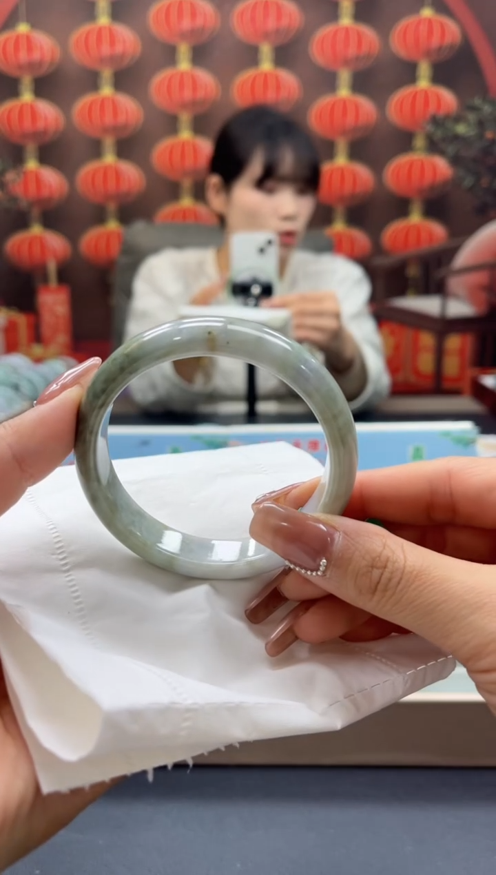 【闪购商品】翡翠手镯未镶嵌00009670