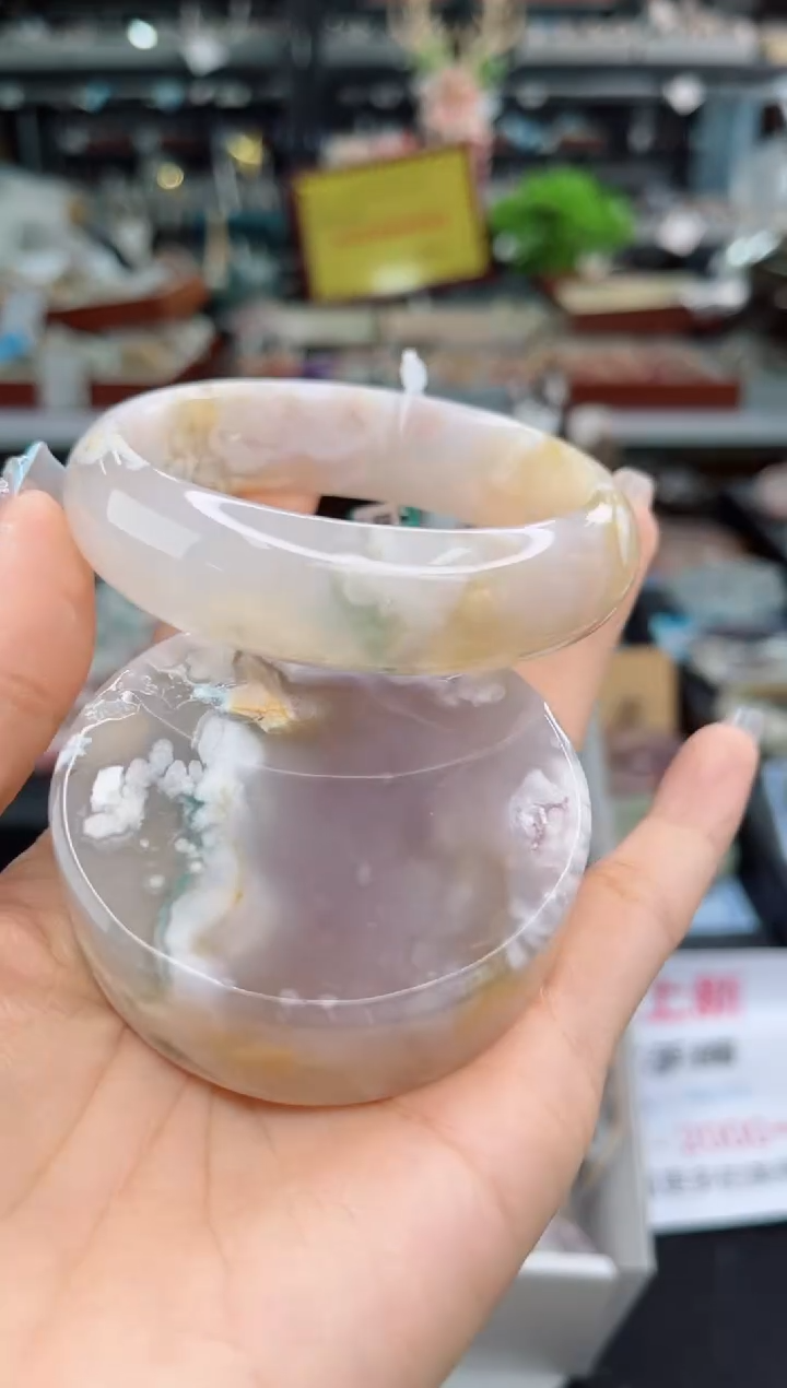 【闪购商品】石英质玉手镯未镶嵌60圈口（赠品镯心）3900007