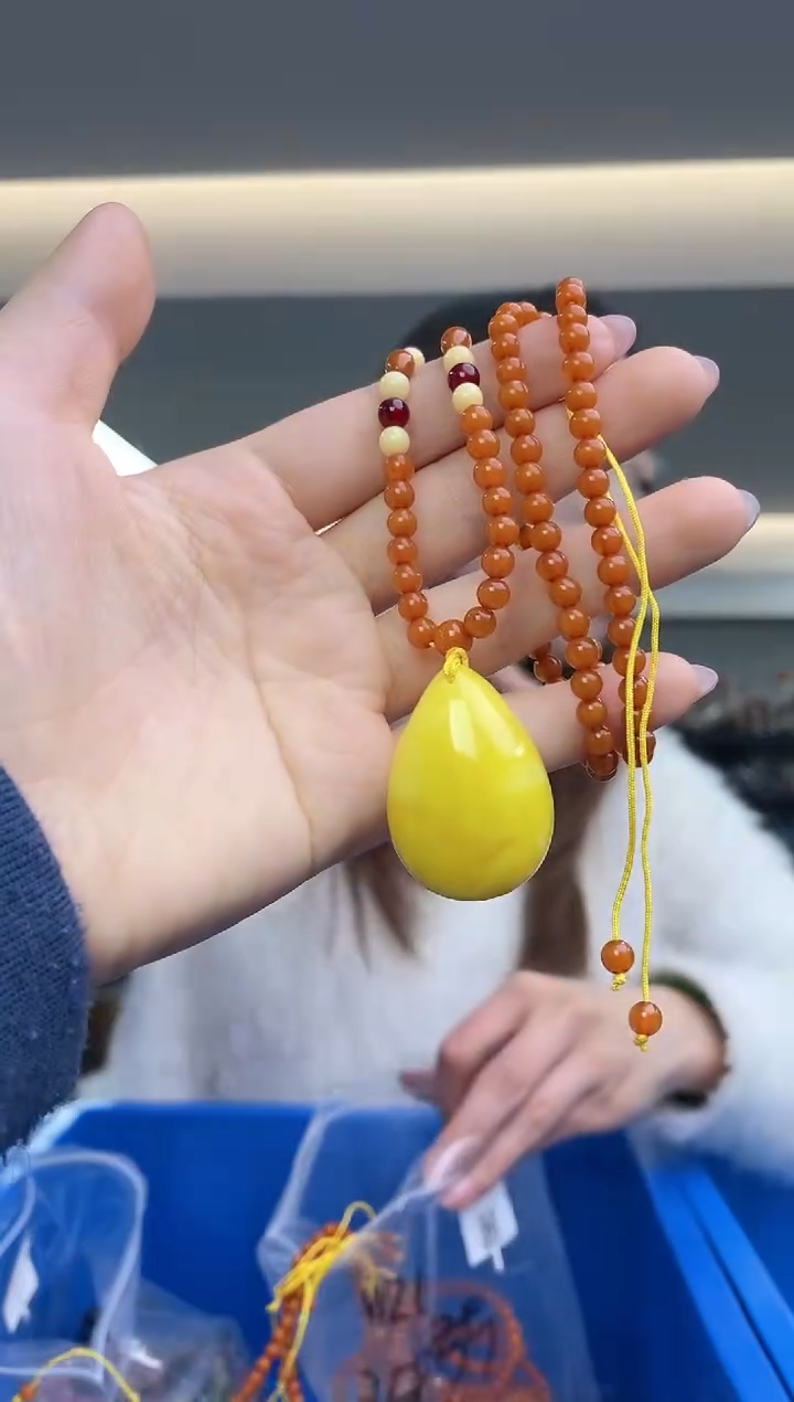 【闪购商品】蜜蜡裸石未镶嵌（多样性发一件）