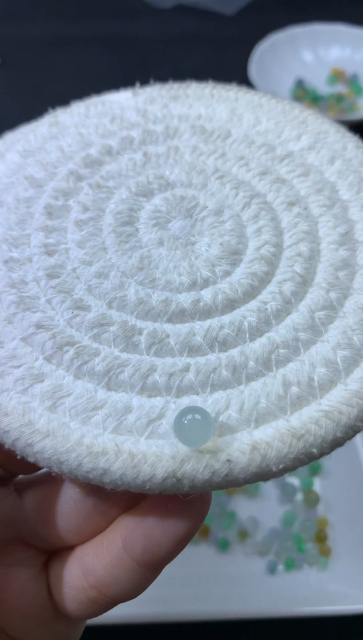 【闪购商品】定制翡翠未镶嵌卡6.7