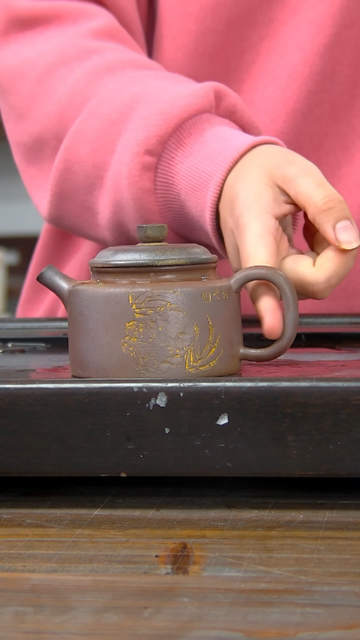 【闪购商品】贵台龙窑柴烧茶壶693