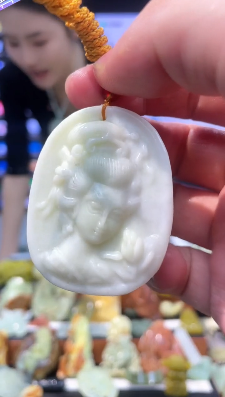 【闪购商品】岫玉吊坠未镶嵌·