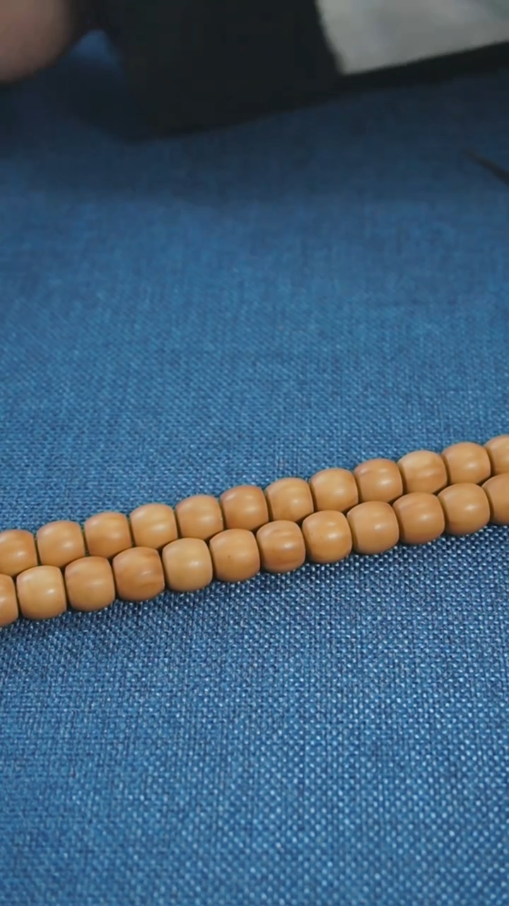 【闪购商品】猴头核桃手串微瑕直切