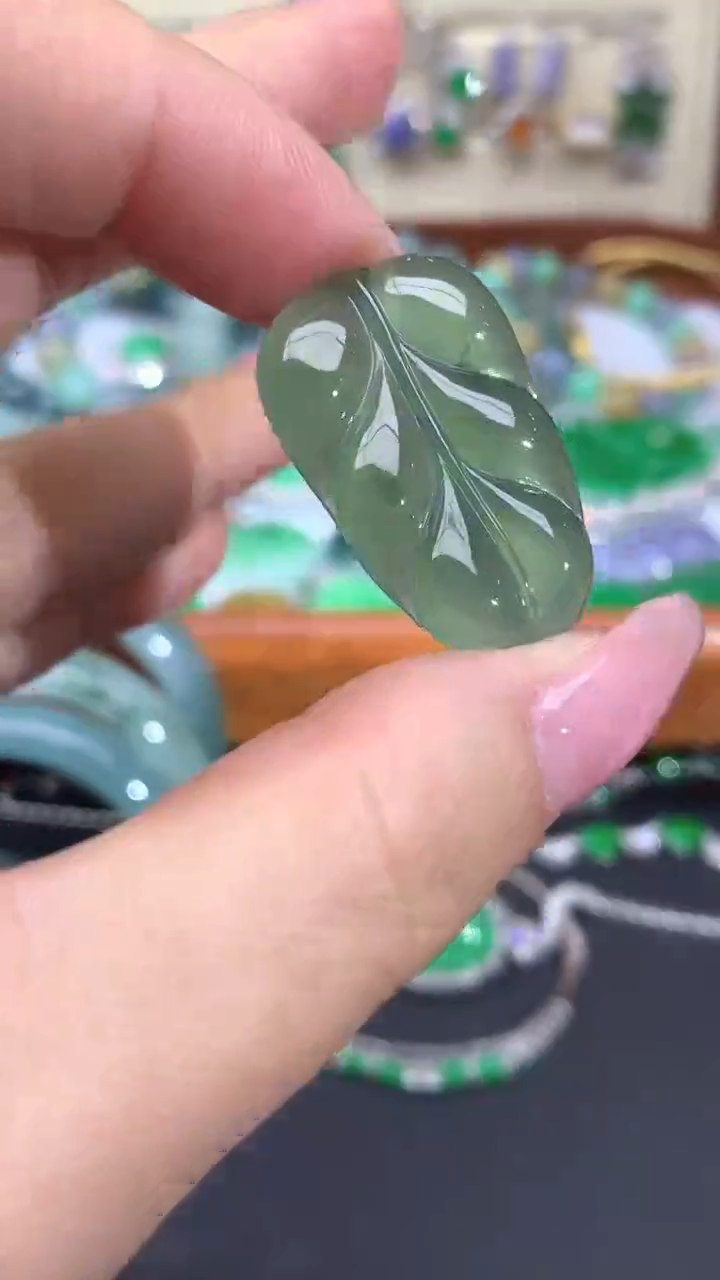 【闪购商品】翡翠颈饰未镶嵌135-天然翡翠