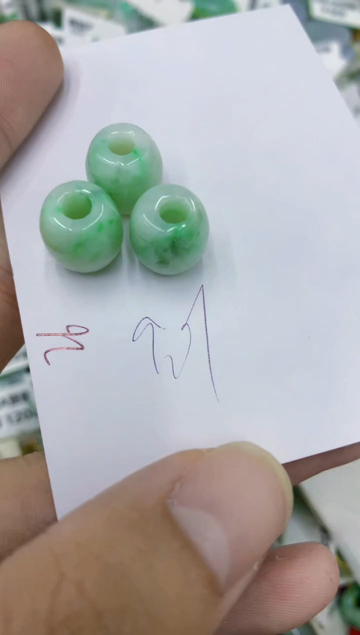 颈饰未镶嵌翡翠111111111111多样性发其一