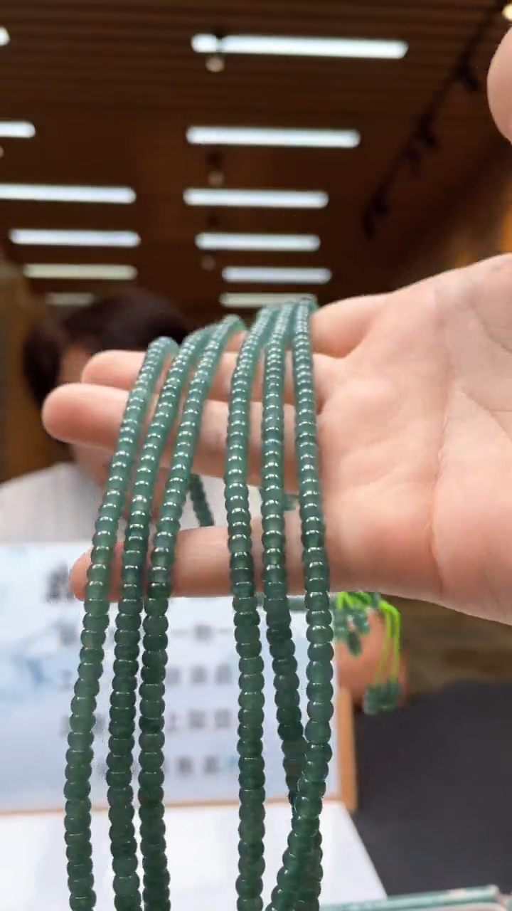 翡翠未镶嵌颈饰多样性发货（只发一件）x19