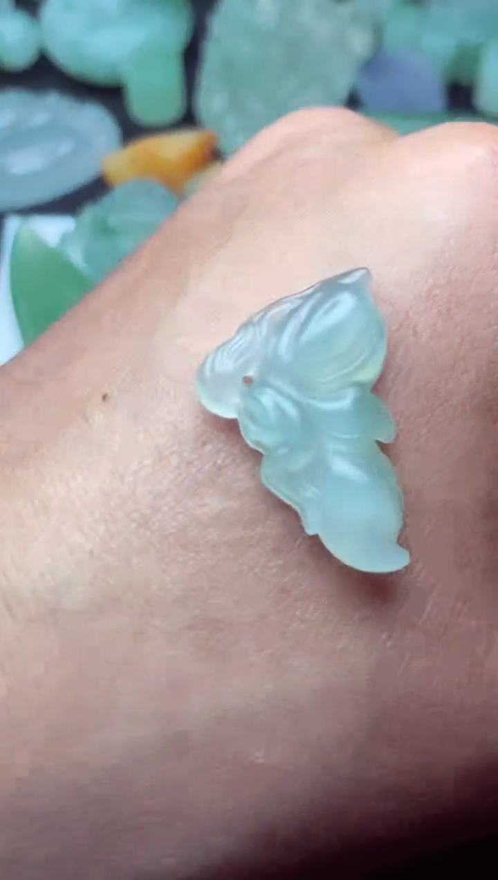 定制翡翠未镶嵌翡翠