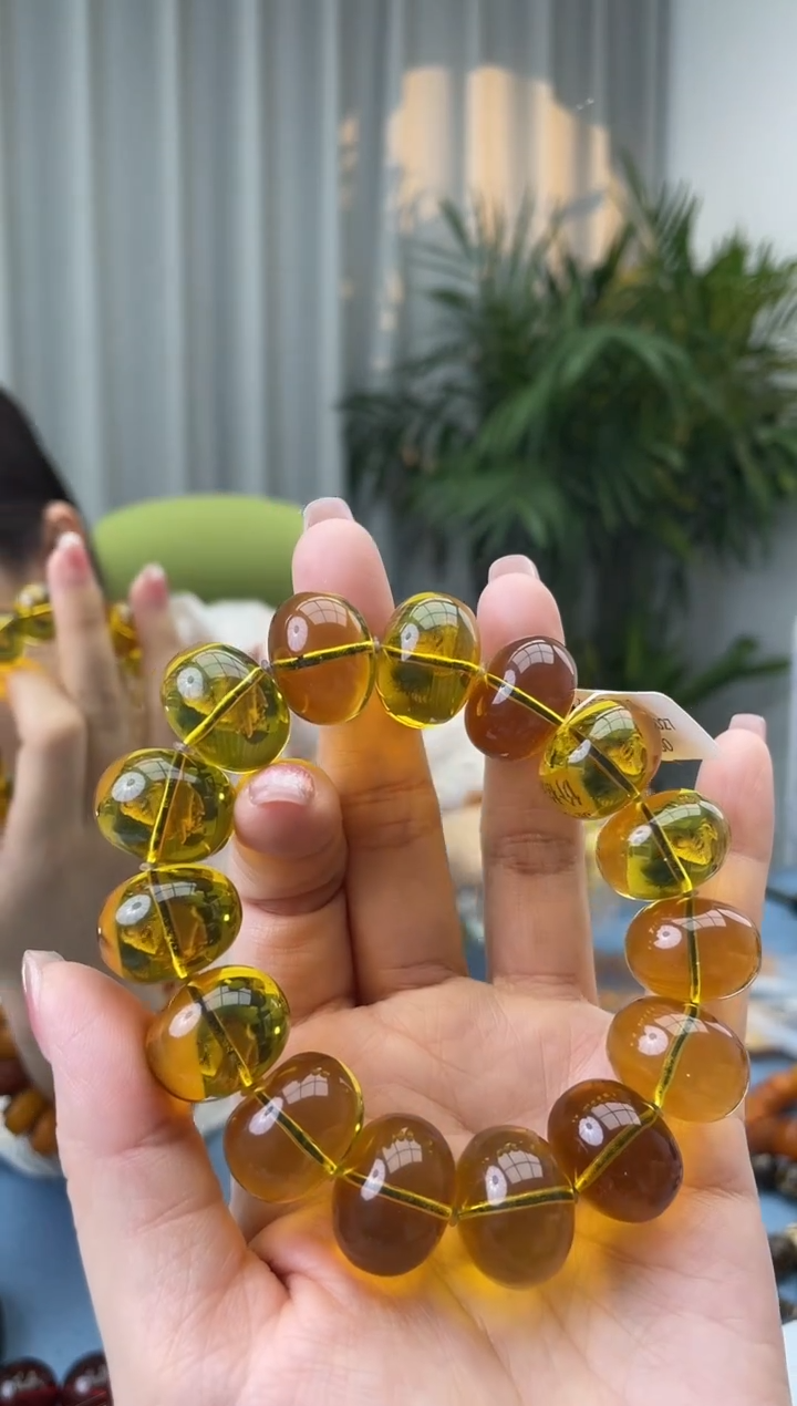 【闪购商品】琥珀珠宝奇石未镶嵌假一罚十，发一件048.19