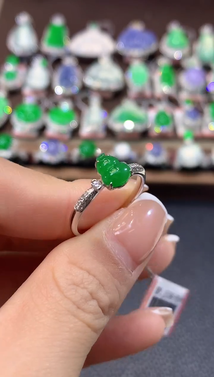 18K金镶嵌戒指翡翠A14