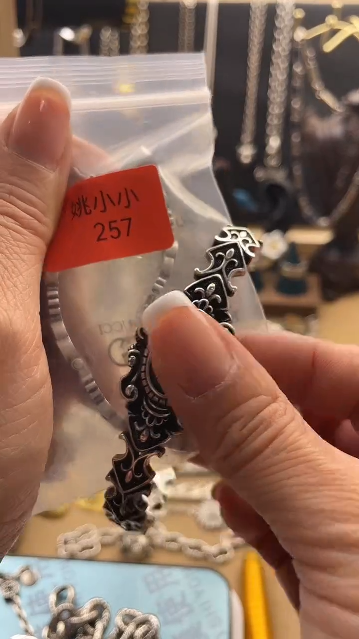 合金无王***州拾光饰记杂货铺