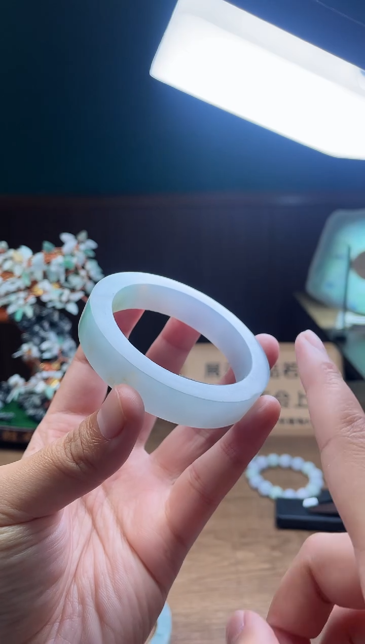 【闪购商品】定制翡翠手镯未镶嵌定制