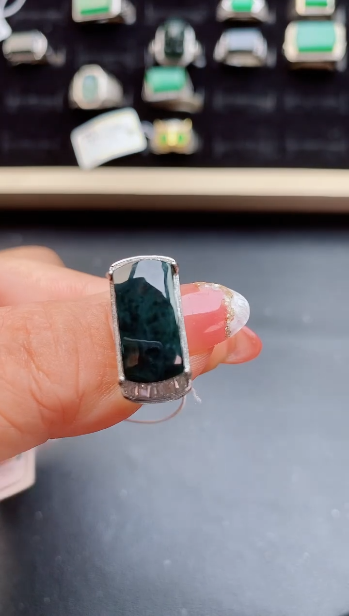 【闪购商品】翡翠戒指银S925镶嵌5080