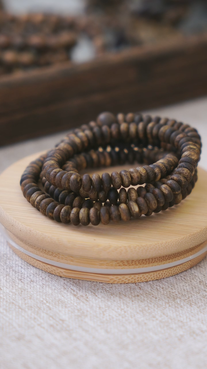 【闪购商品】沉香手串海南0.7白棋算盘珠多圈