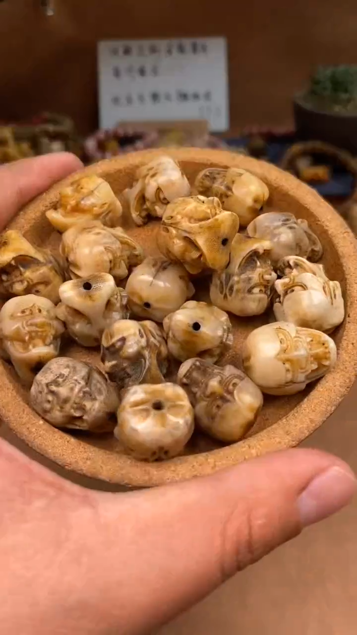 【闪购商品】鹿骨其他P978-鹿角般若-有棕裂