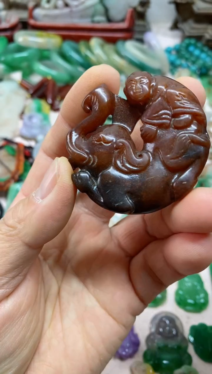 【闪购商品】53直播间的实时画面