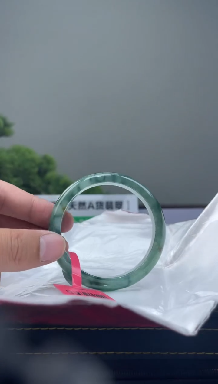 【闪购商品】翡翠手镯未镶嵌手镯7