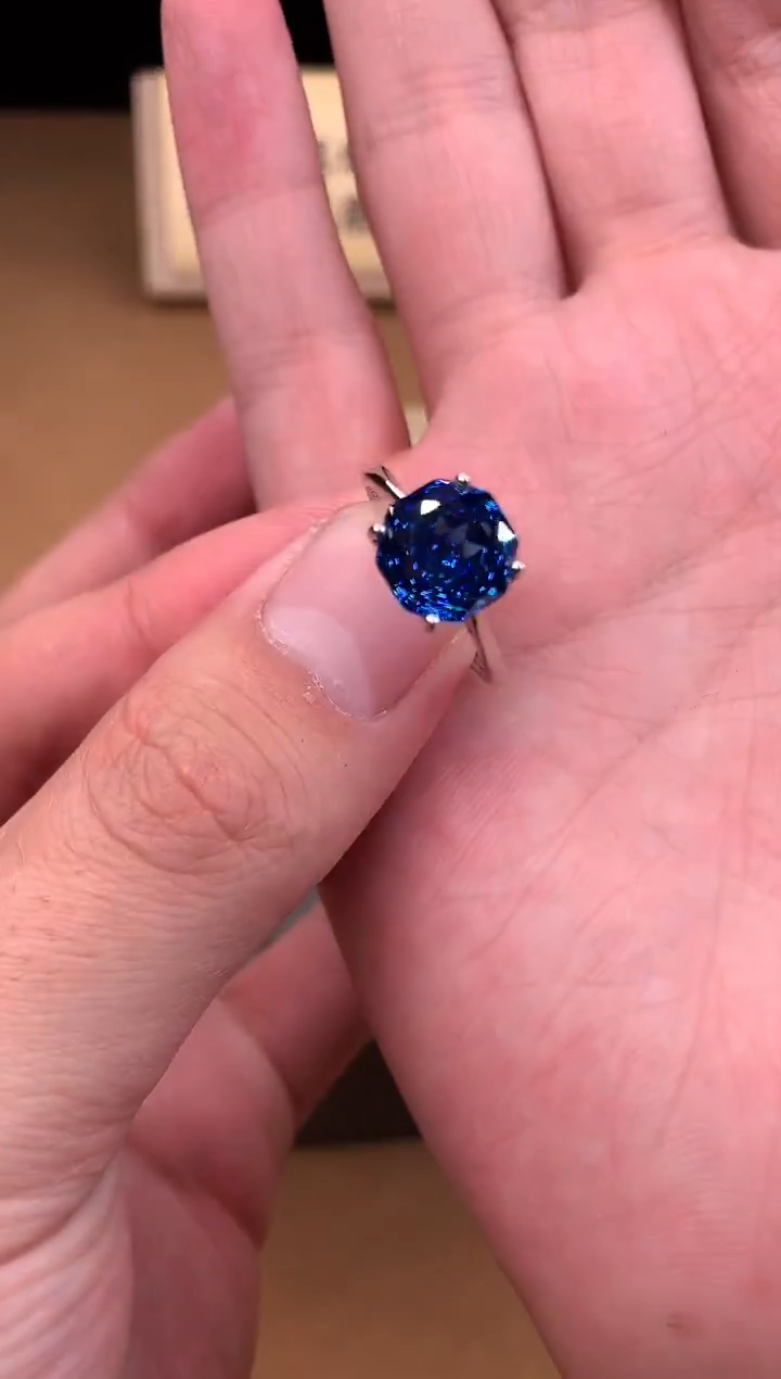 银S925镶嵌戒指托帕石1111