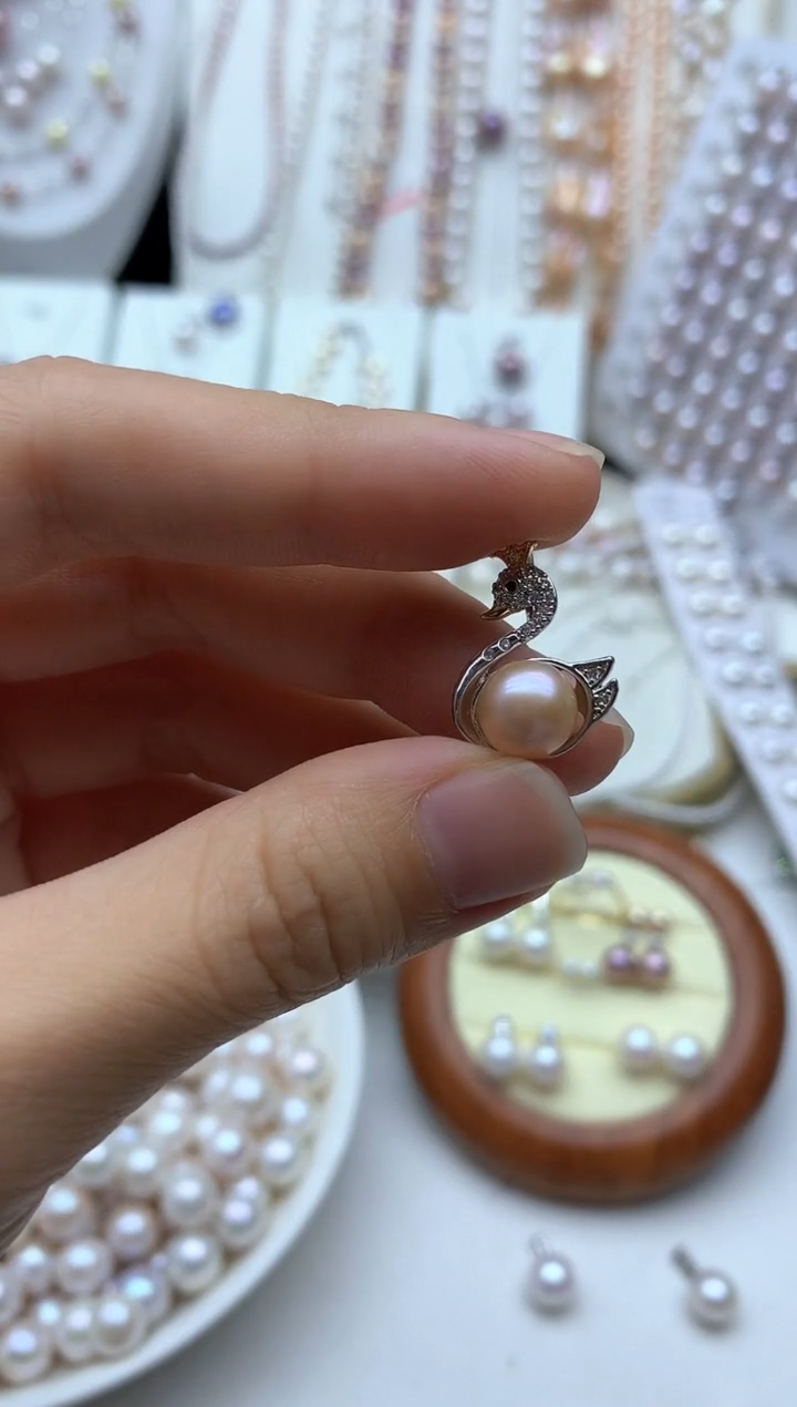 淡水珍珠合金吊坠(不含链)1