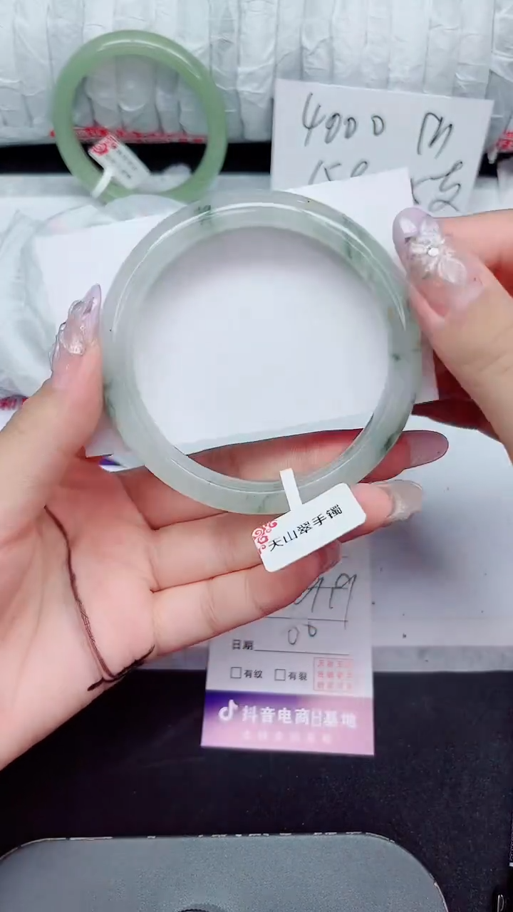未镶嵌手镯石英质玉102-60/61