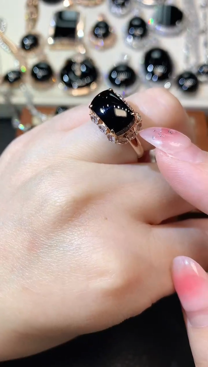 【闪购商品】翡翠戒指18K金镶嵌C75 翡翠