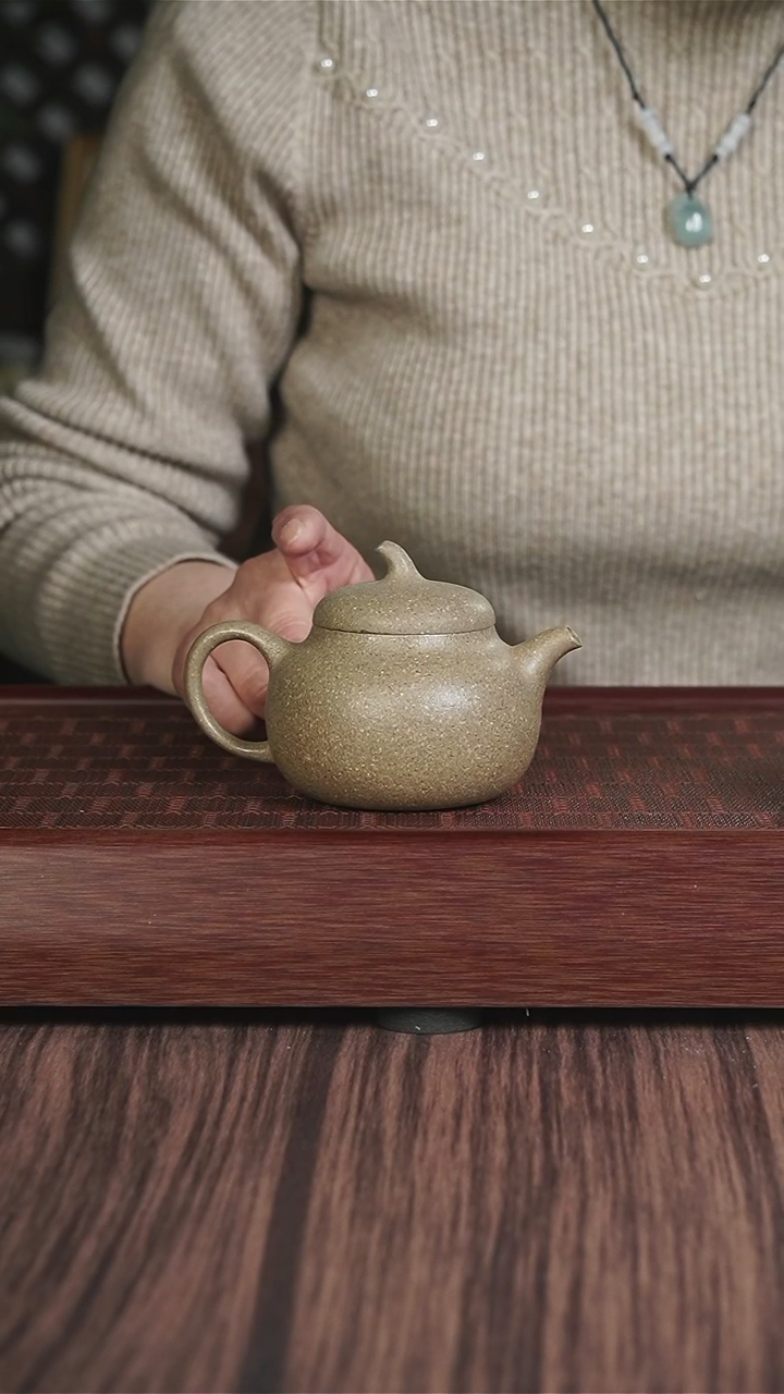 【闪购商品】紫砂茶壶xj  老段泥  茄瓜