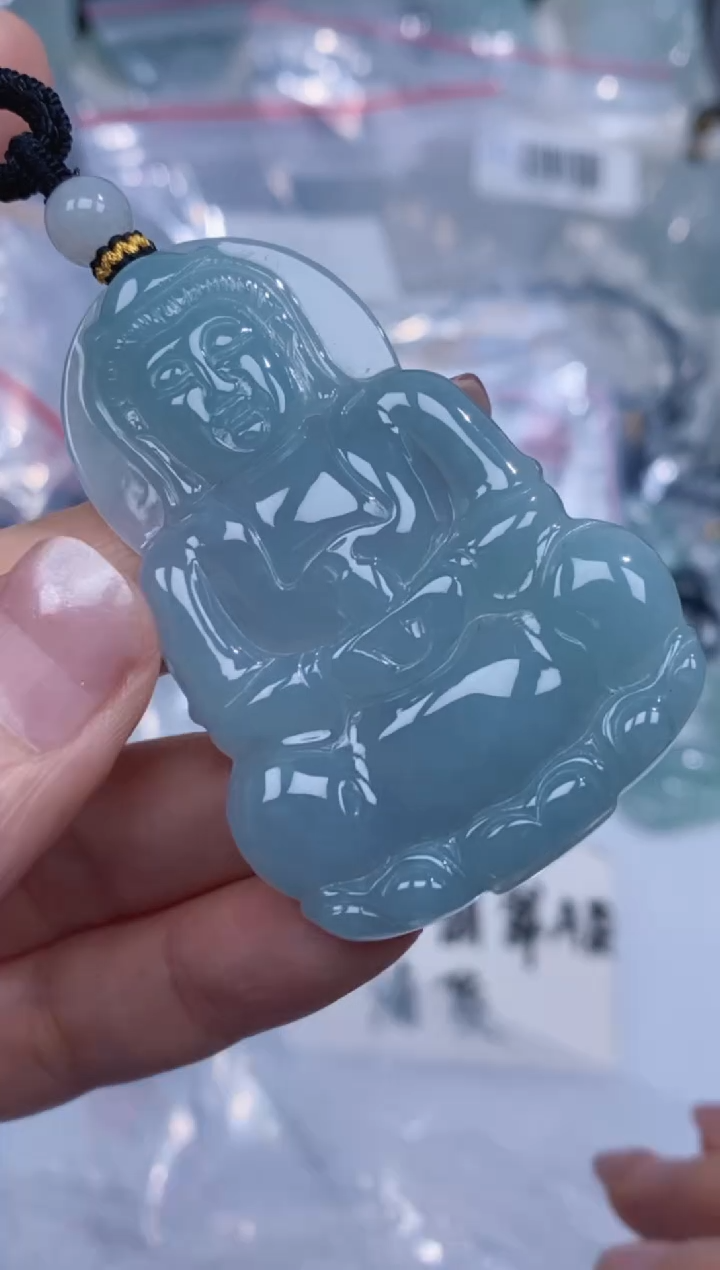 颈饰未镶嵌翡翠吊坠