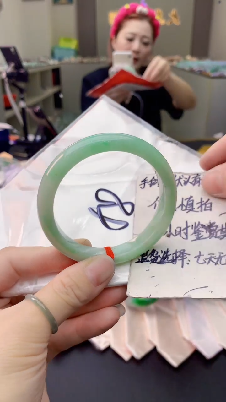 翡翠手镯未镶嵌0297676738