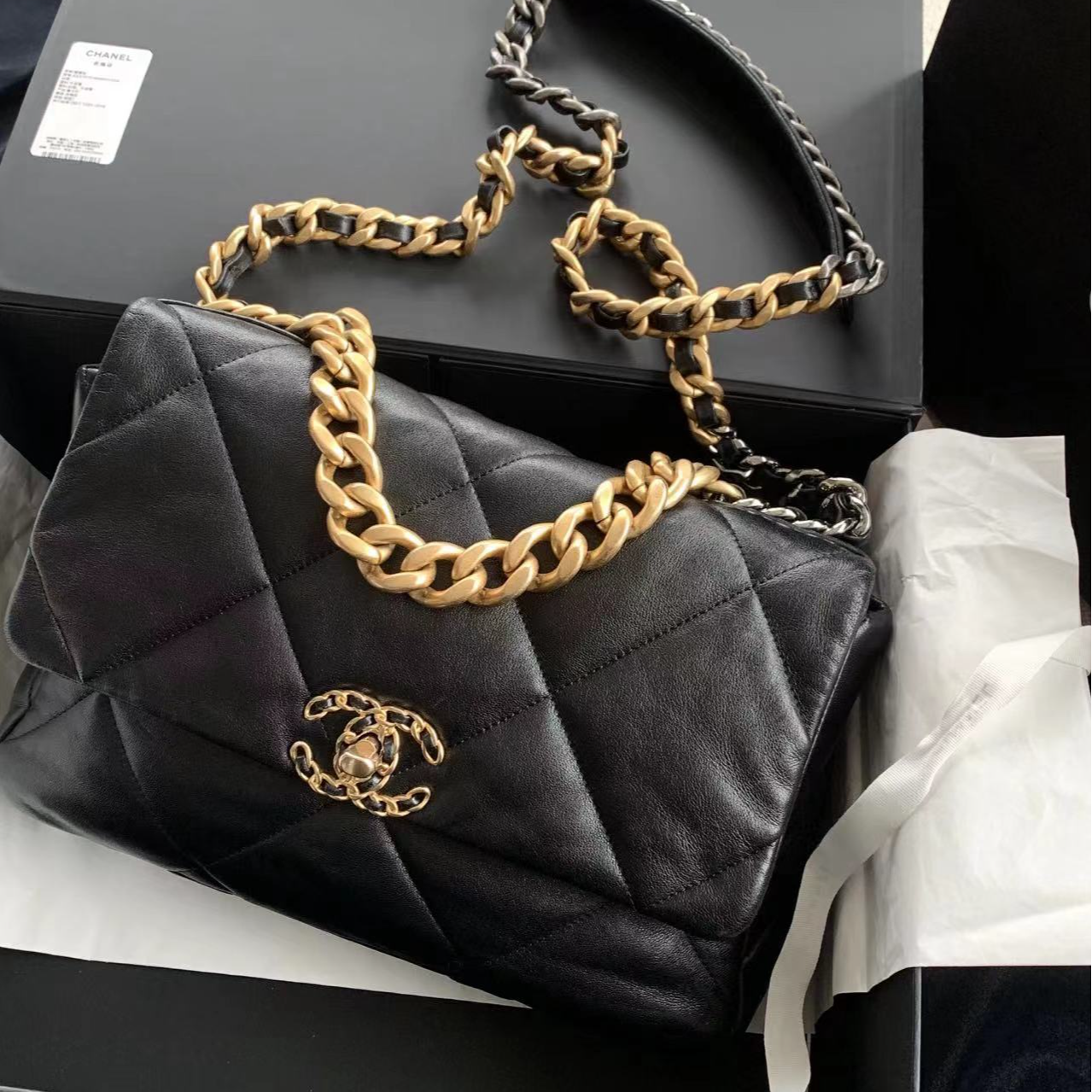 95新 Chanel/香奈儿 代卖服务！黑金中号19bag 30cm 18592571