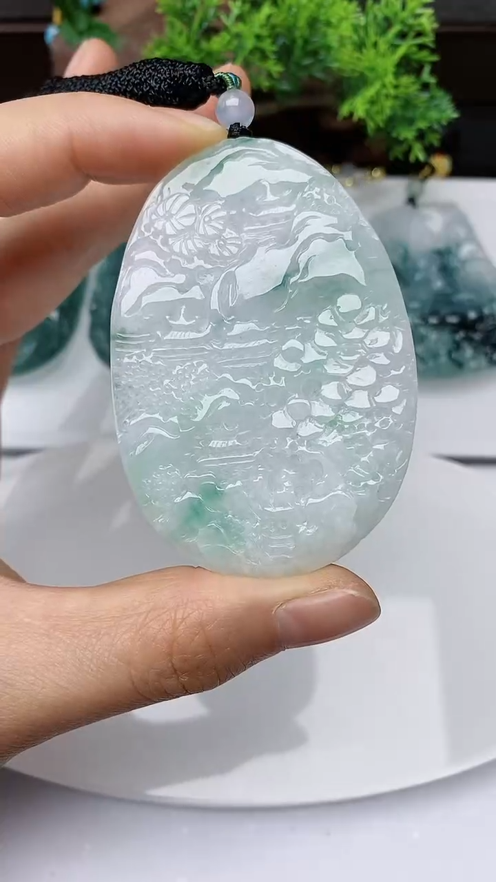 【闪购商品】翡翠颈饰未镶嵌