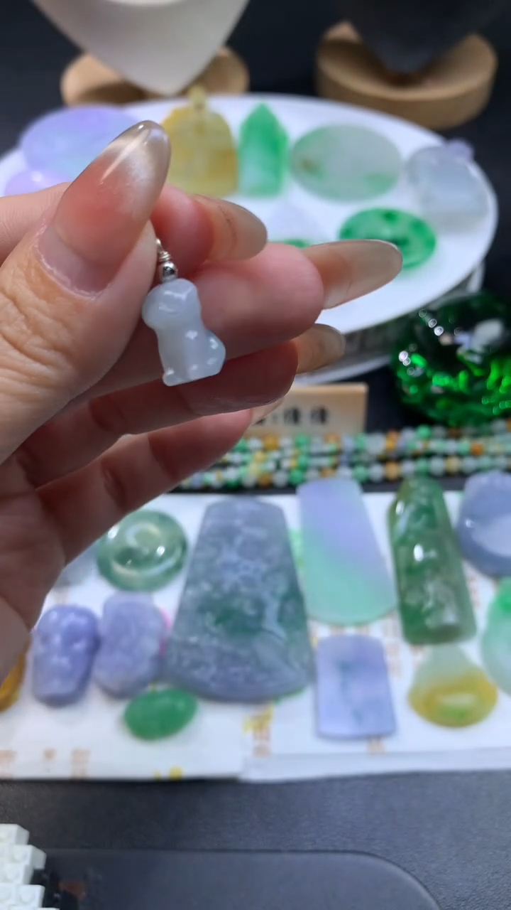 【闪购商品】翡翠颈饰银S925镶嵌翡翠