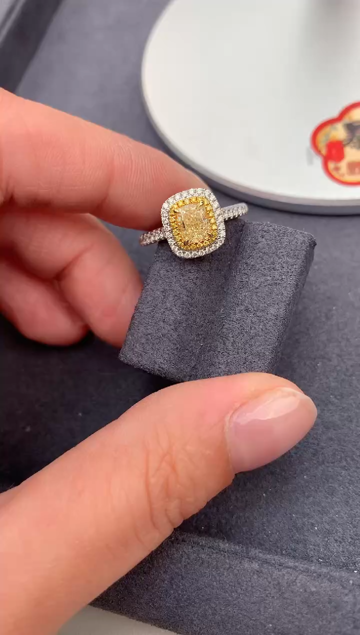 【闪购商品】钻石戒指/指环18K金镶嵌1ct黄钻戒指