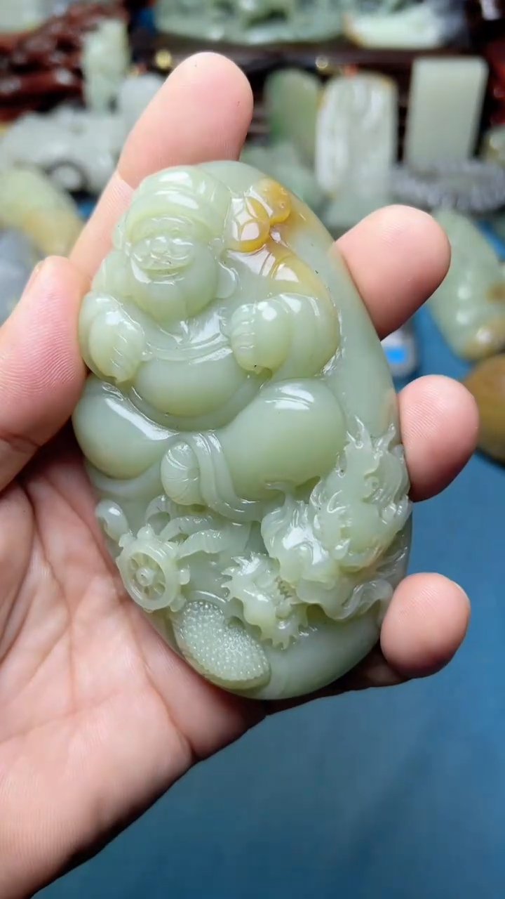 未镶嵌和田玉把件-