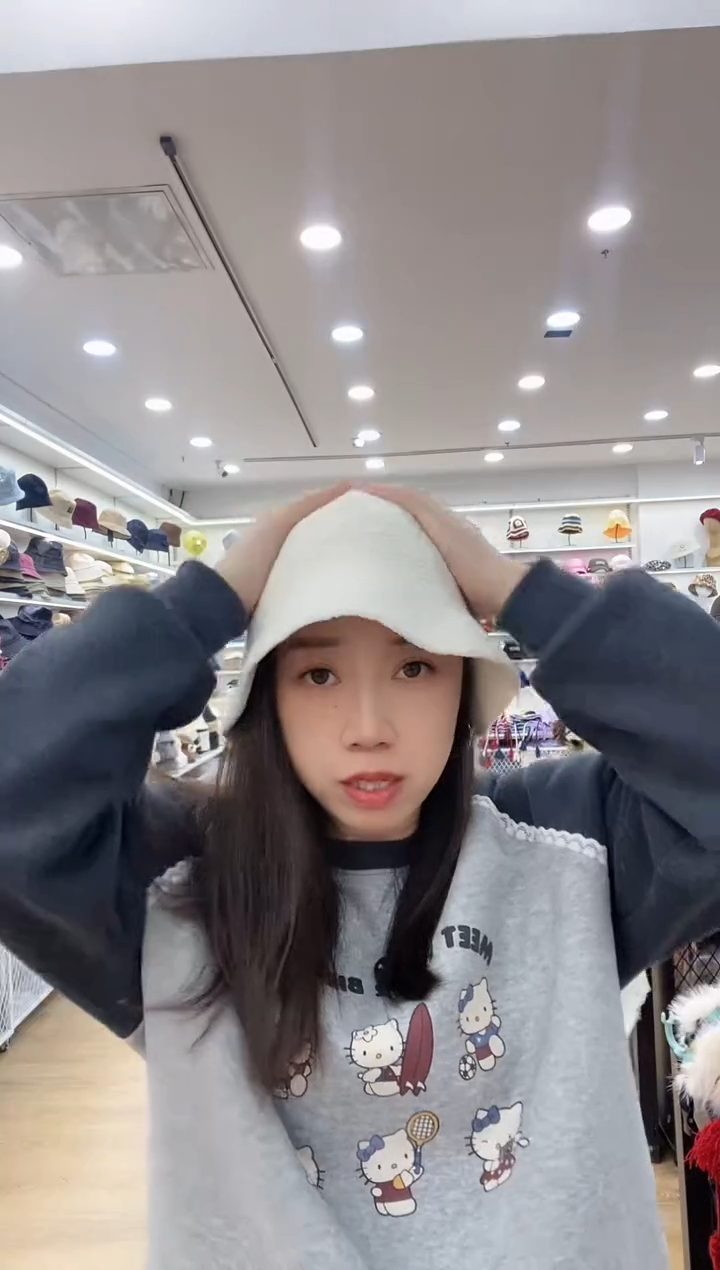 涤纶（聚酯纤维）白色桶帽