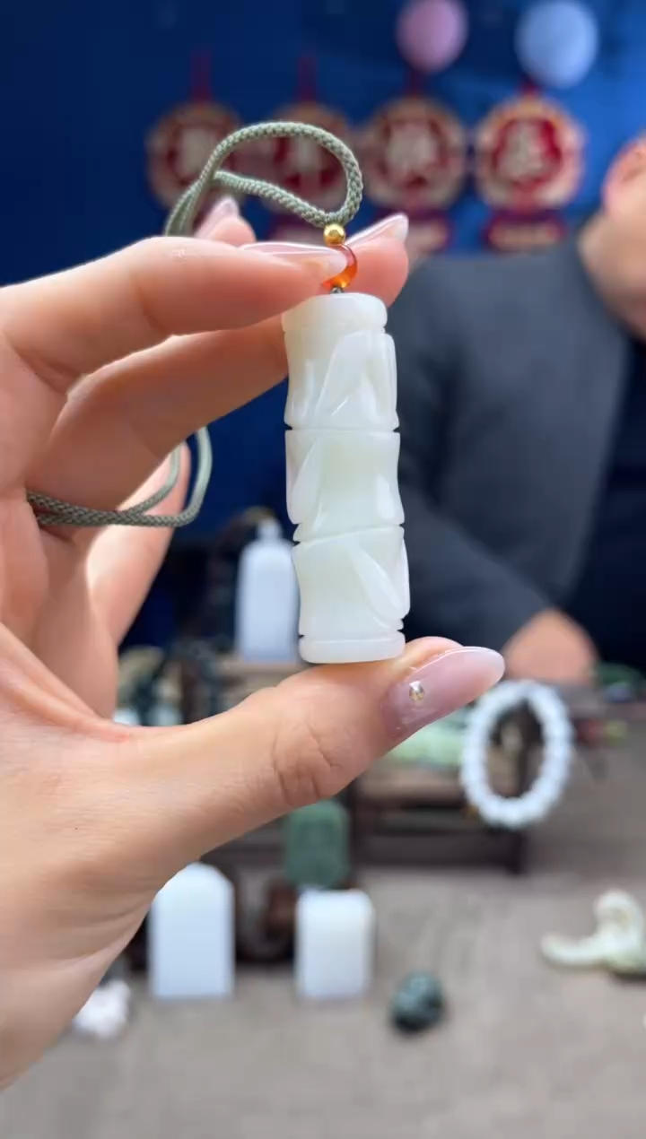 【闪购商品】和田玉颈饰未镶嵌1