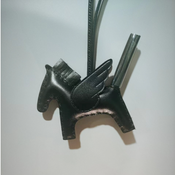 【佐伊甄选】XKY-01小马-黑色轻奢时尚女士小众真皮箱包配饰