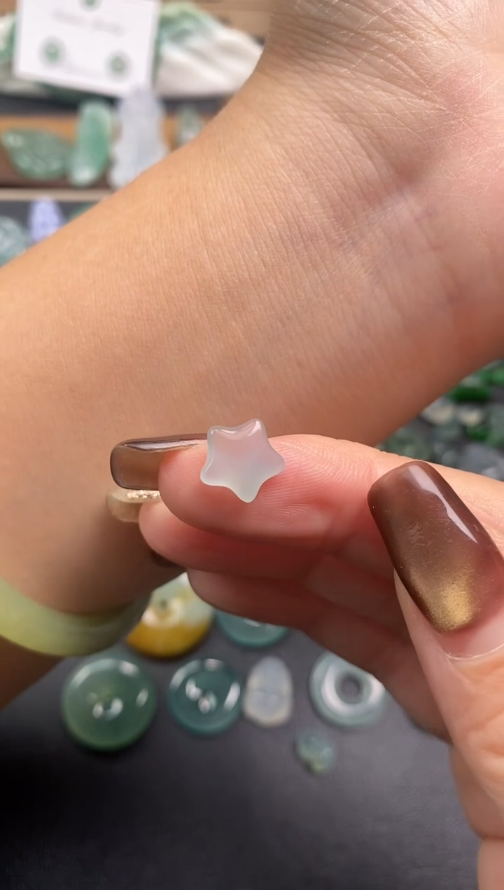 颈饰未镶嵌翡翠星星