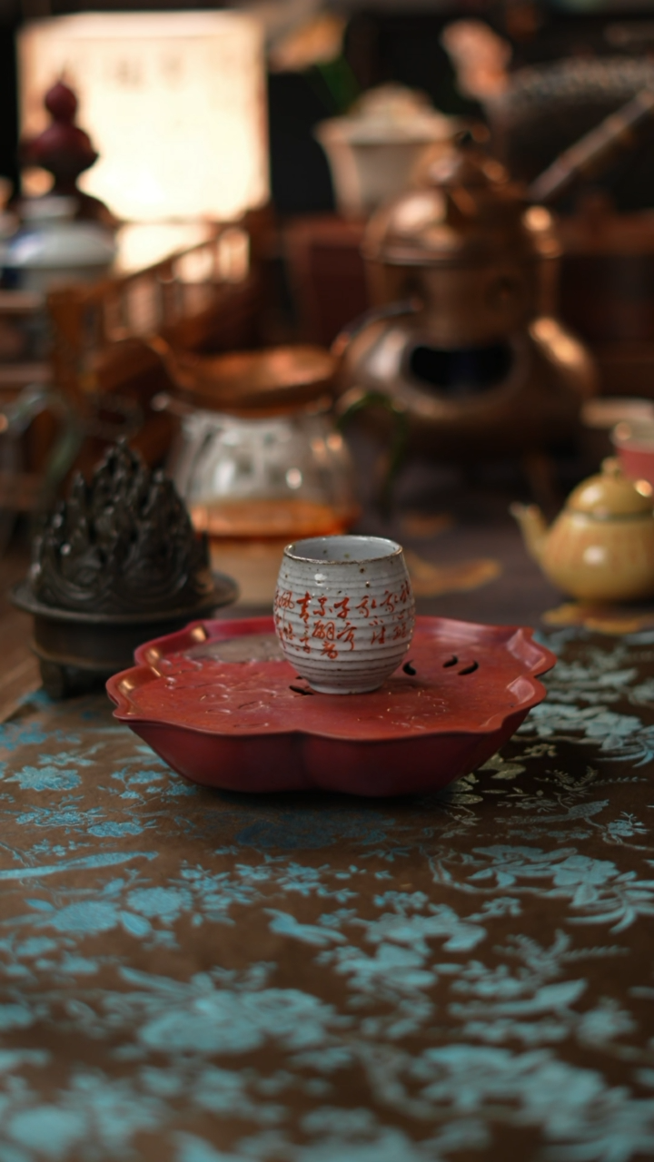【闪购商品】景德镇手绘诗文茶杯