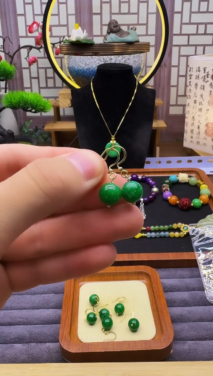 翡翠14K金镶嵌耳饰E02