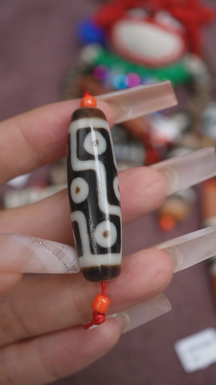 未镶嵌颈饰玛瑙/玉髓?****?蚀花玛瑙珠定制编绳