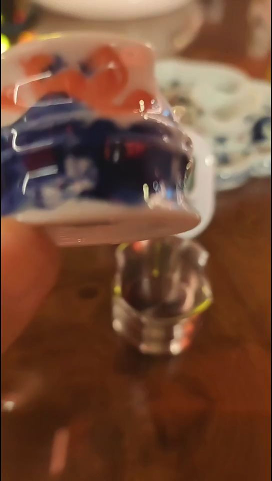 陶d****e青花釉里红荷花茄托无包装不退换39