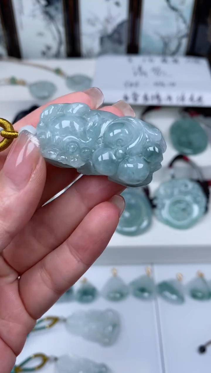 【闪购商品】翡翠颈饰未镶嵌吊坠