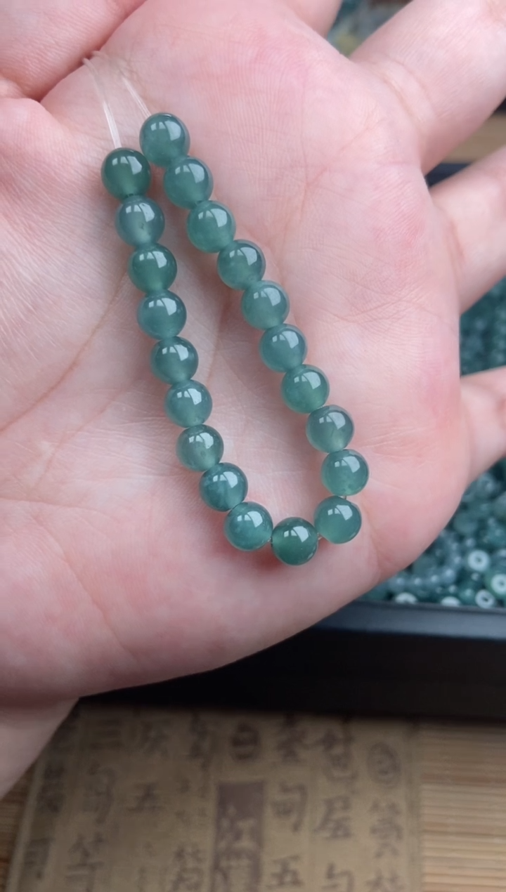 【闪购商品】翡翠手链未镶嵌多样性发货30颗卡6晴底