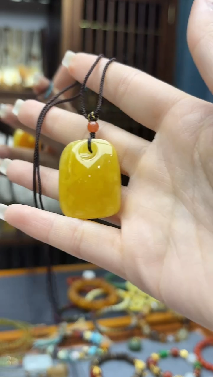 蜜蜡颈饰未镶嵌蜜蜡无事牌吊坠YX