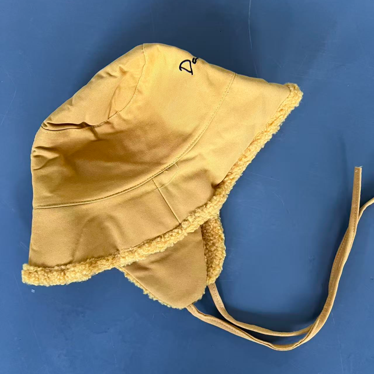 加厚带护耳渔夫帽发一 护耳可拆